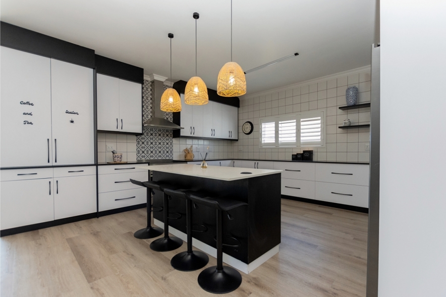 3 Bedroom Property for Sale in Country Club Western Cape